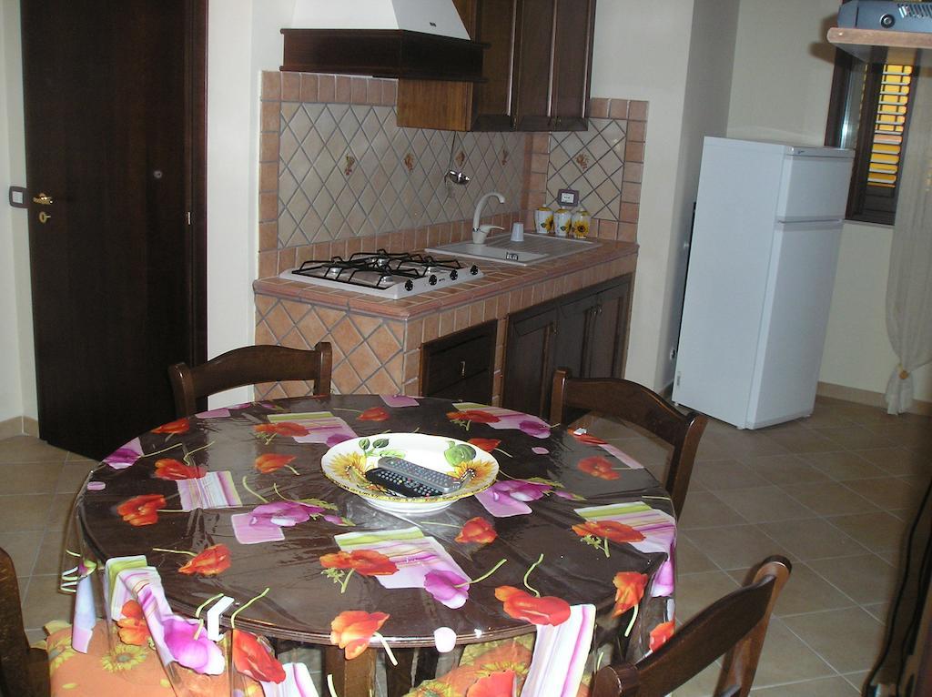 Puesta De Sol Residence LMP Habitación foto
